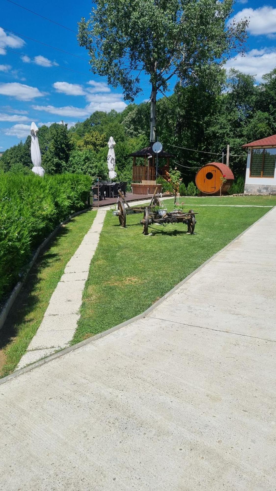 La Maria si Ioana Apartment Curtea de Argeş Exterior foto